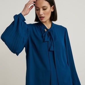 NWT TIE-NECK BLOUSE BY JOSEPH RIBKOFF
